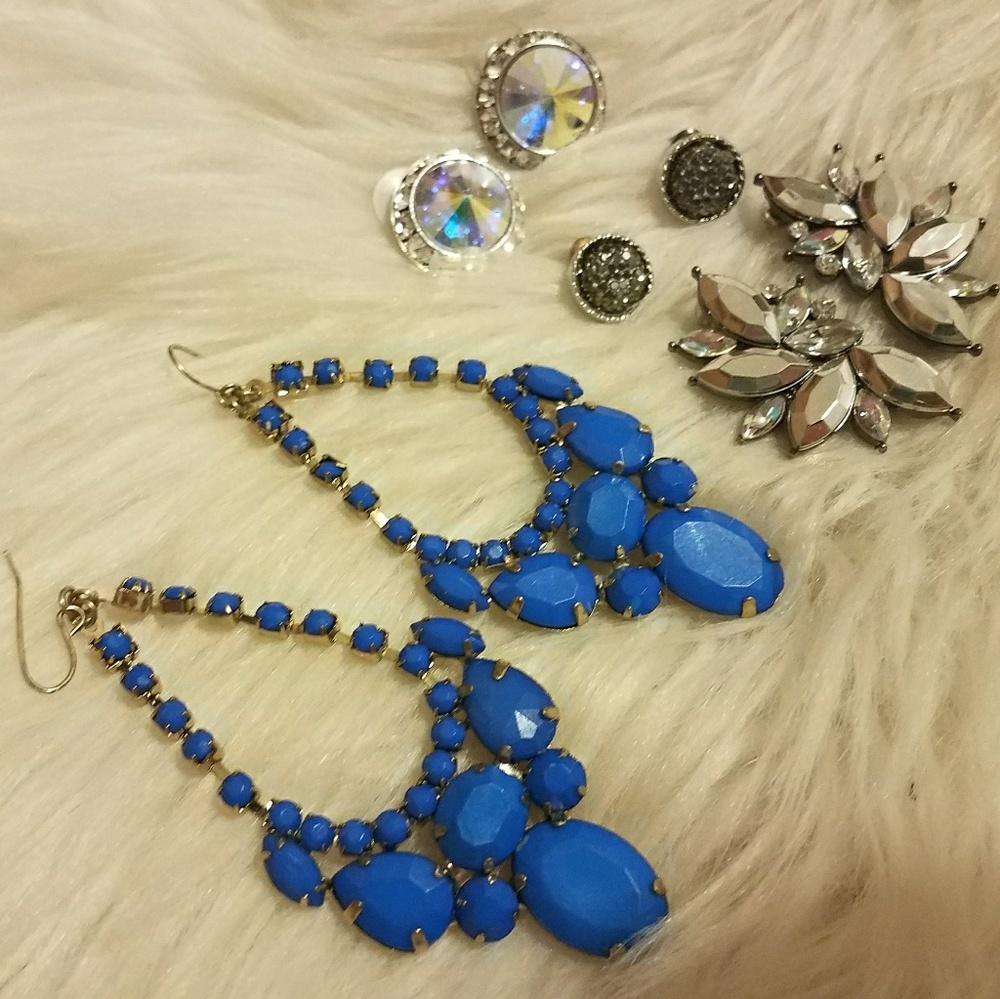 Statement earring lot